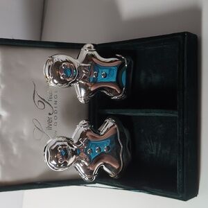 New - Silver Ginger read Man and Woman Salt & Pepper Shakers by Godinger